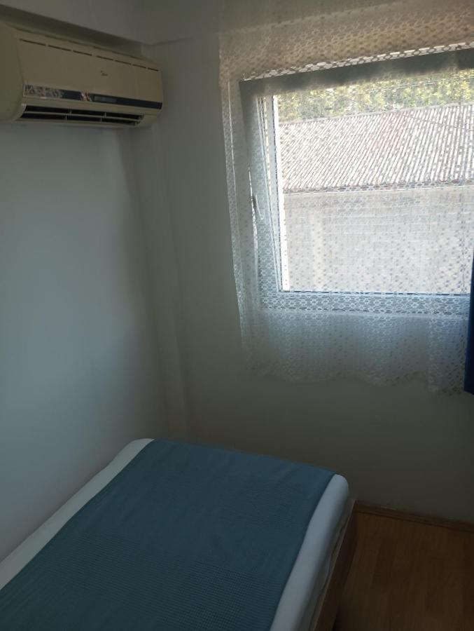 Airport Md Rooms Belgrade Exterior photo